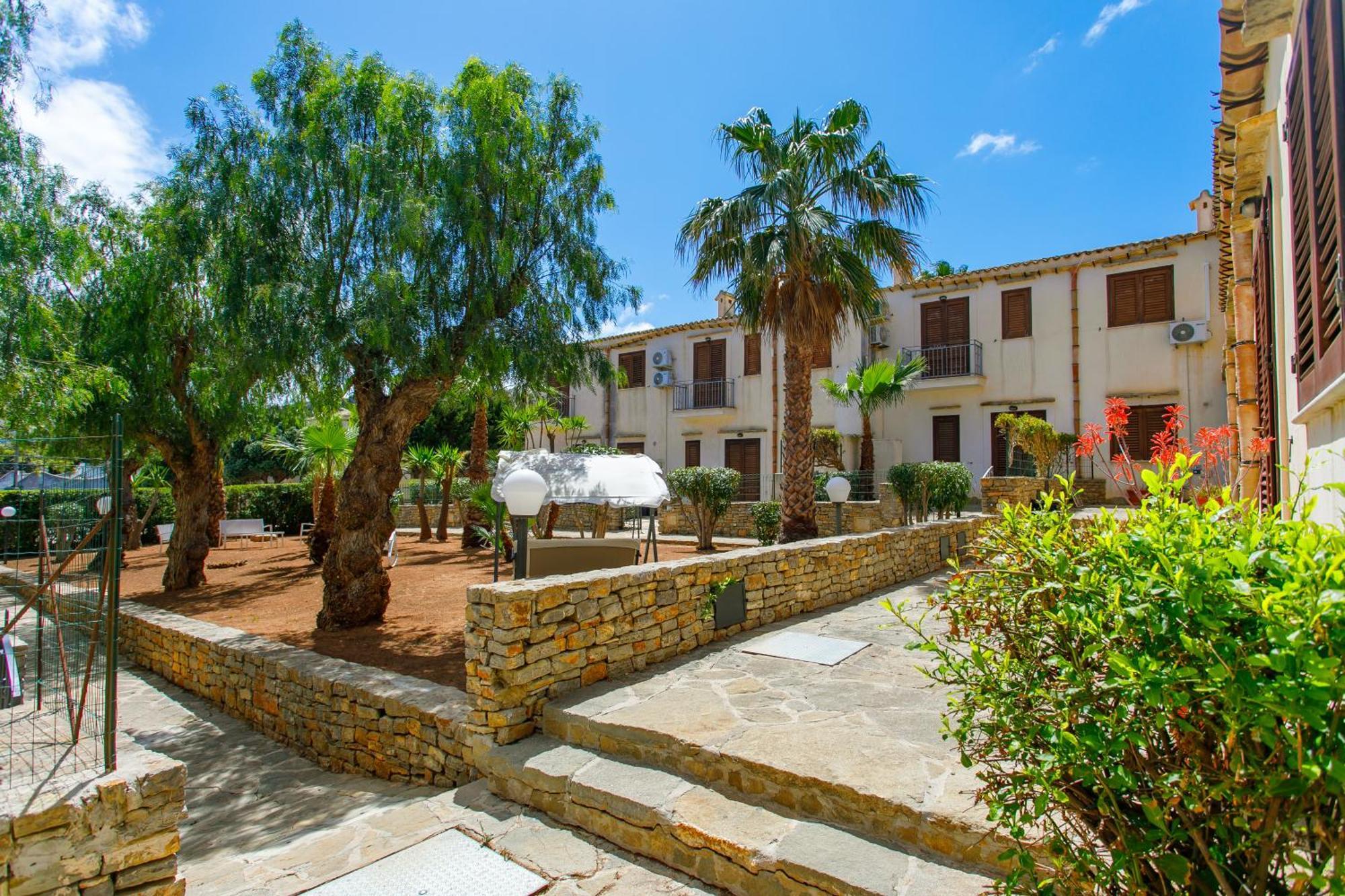Sanvitotour- Residence Il Baglio San Vito Lo Capo Exteriör bild