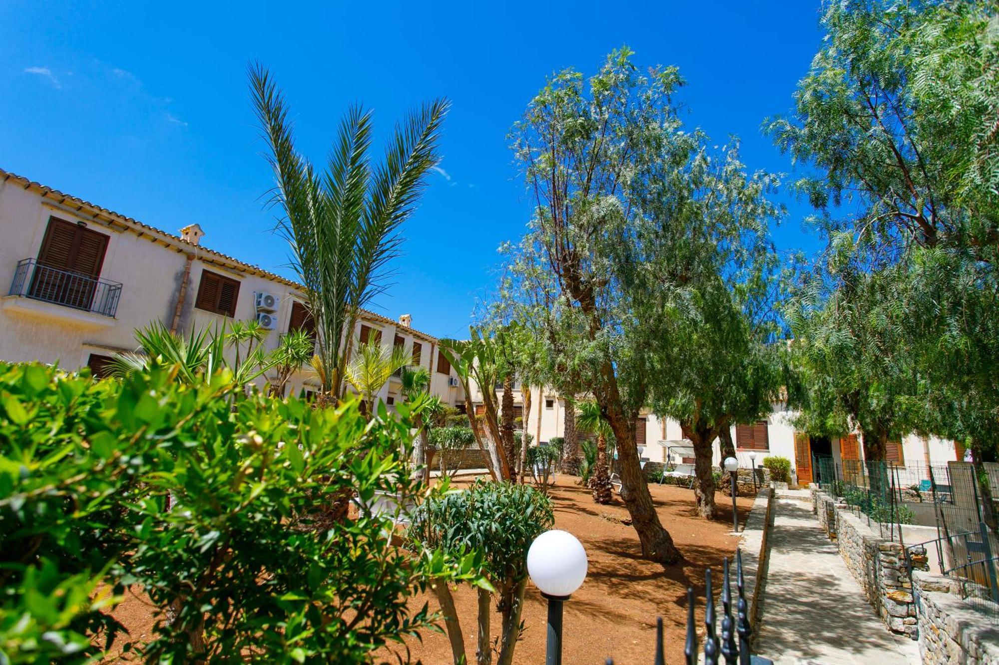 Sanvitotour- Residence Il Baglio San Vito Lo Capo Exteriör bild